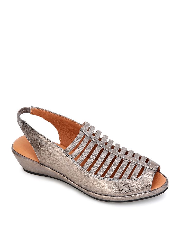Gentle Souls by Kenneth Cole Women s Lee Cutout Slingback Metallic