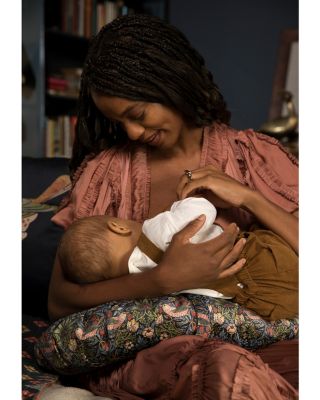 La Maman Wedge Nursing Pillow