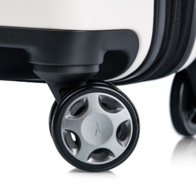 Carry-On Expandable Spinner Suitcase 