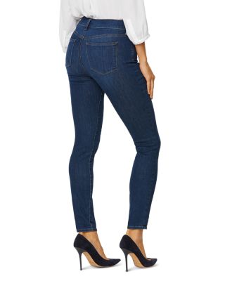 Ami Skinny Jeans in Quinn