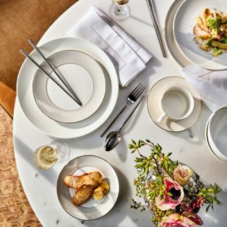 Wedgwood Gio Gold Dinnerware | Bloomingdale's Home