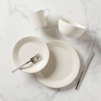 Willow Drive Dinnerware