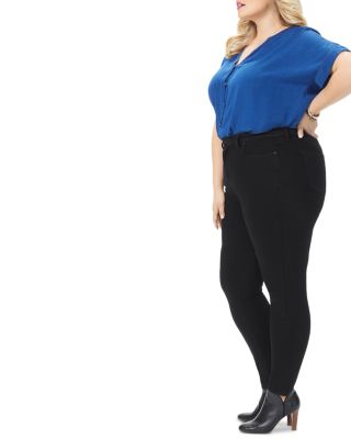 Ami Skinny Jeans in Black