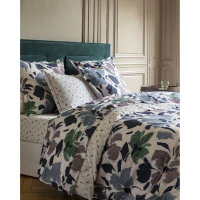 Face a Face Bedding Collection