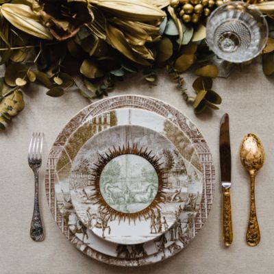 Versailles Enchant&eacute; Creamer