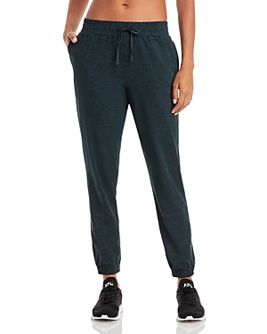 Girlfriend Collective Reset Jogger Pants In Heather Moss