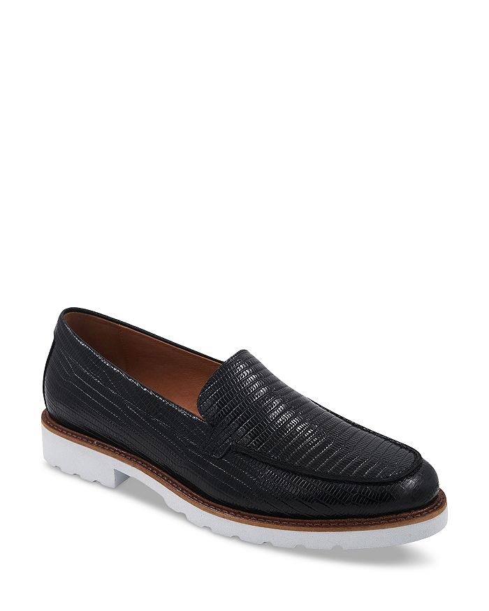 Water resistant outlet loafers