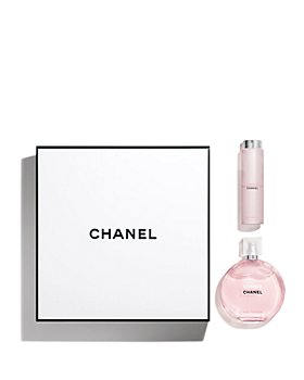 💘 Chanel Makeup Bag Gift Set Crossbody NWT  Chanel gift sets, Chanel  makeup bag, Leather chain