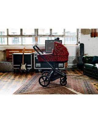 PRIAM 4/e-PRIAM 2 Lux Carry Cot - Simply Flowers