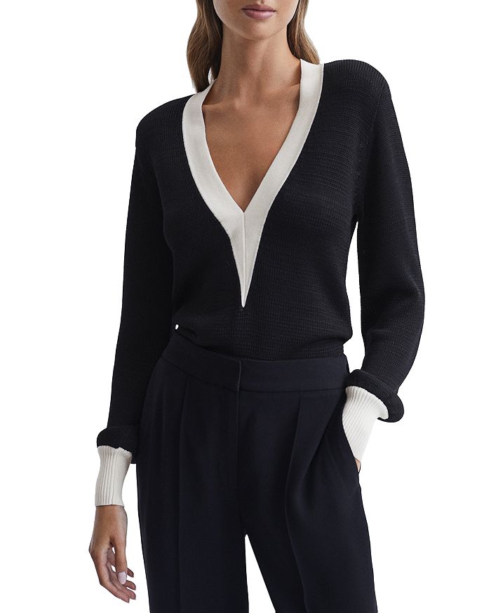 Monogram Trim Open Sleeve Cropped Pullover - Women - Ready-to-Wear