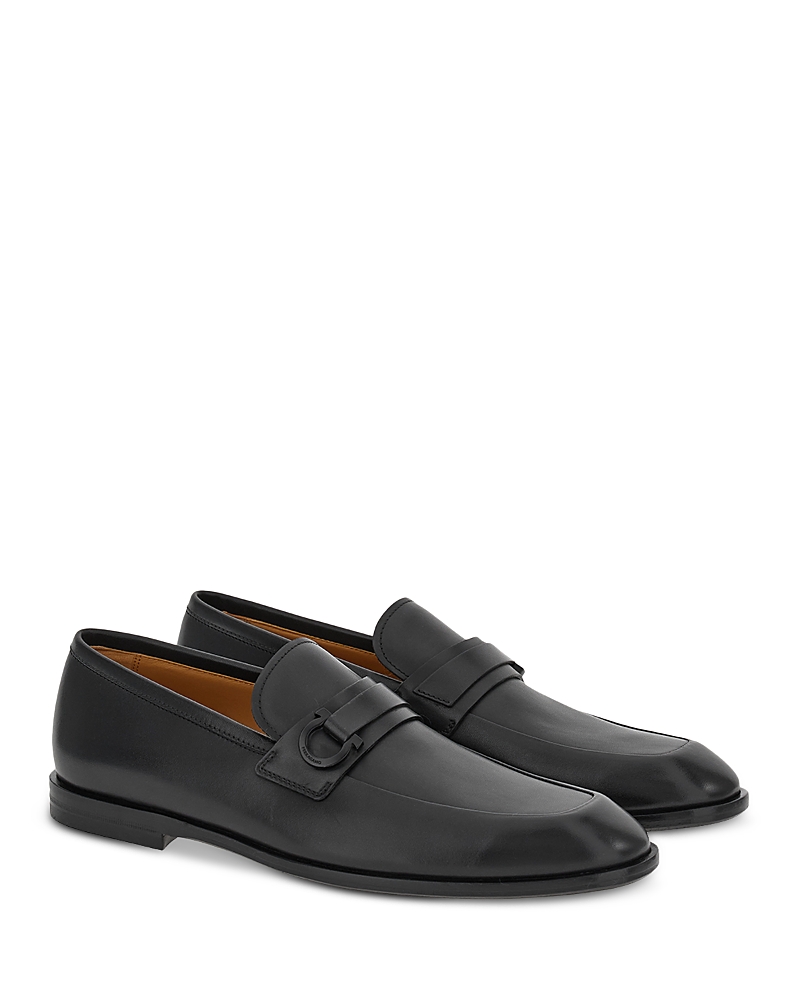 Ferragamo Foster Gancini Loafers In Hammered Leather In Nero