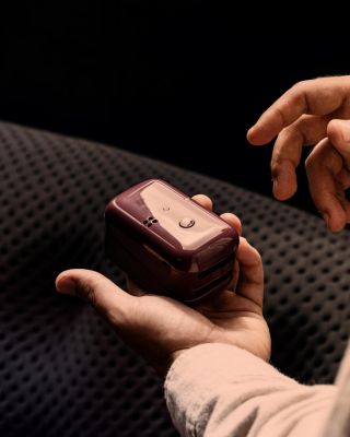 PIP12 Travel Monitor