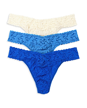 Hanky Panky 3 Pack Signature Lace Original Rise Thongs In Printed Box In Ivory/forget Me Not