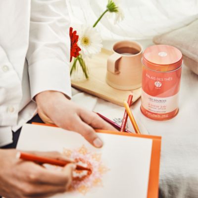 Pure Joy Herbal Loose Tea - St. John&#39;s Wort, Holy basil &amp; Orange