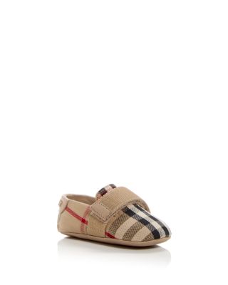 Baby girl top burberry shoes