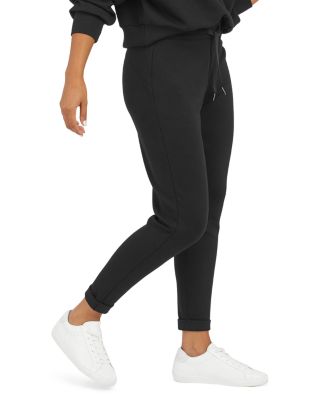 AirEssentials Tapered Pant