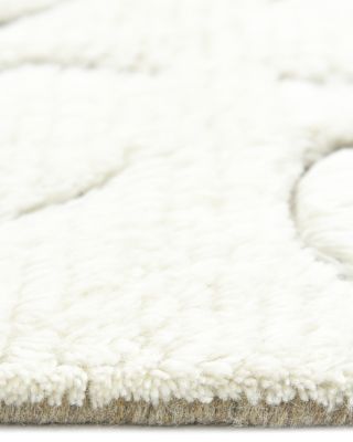 Modern Astoria Area Rug, 5' x 8'