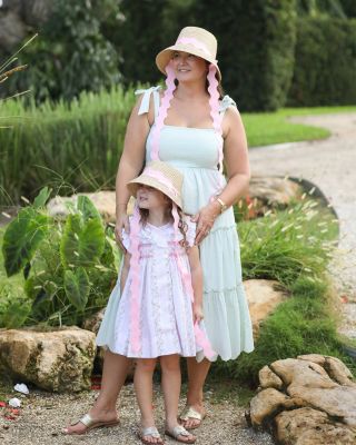 Women s Straw Harbor Hat with Scalloped Ribbon