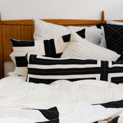 Interlock XL Lumbar Pillow