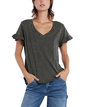 Billy T Ruffled V Neck Tee In Ponderosa