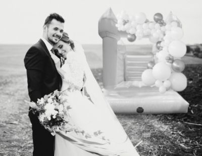  White Inflatable Without Blower Foot - Big Inflatable Bouncer House Castle Unit for Weddings - Jumphouse for Photo Shoots for Kids