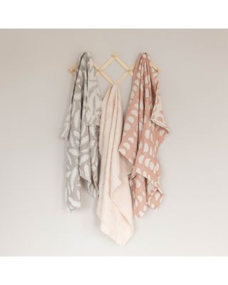 Jacquard Rainbow Blanket