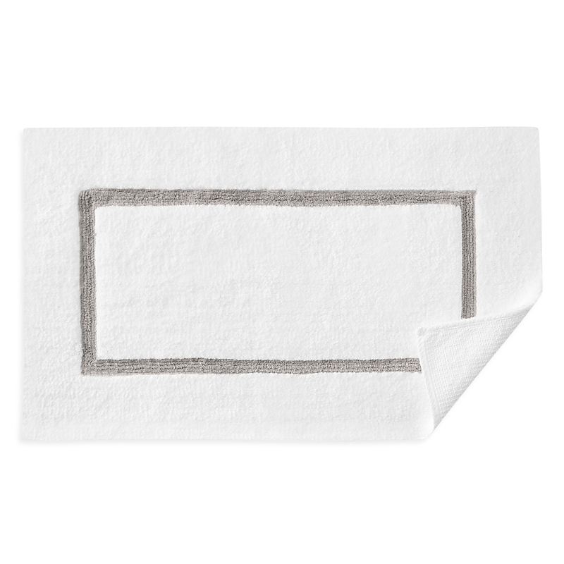 Sferra Lindo Bath Rug In White/gray