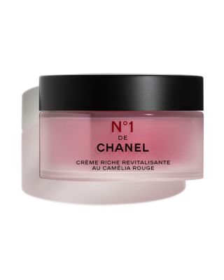 CHANEL - N&deg;1 DE CHANEL RICH REVITALIZING CREAM Smooth - Nourishes - Protects