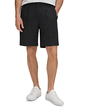 Shop Reiss Sussex Regular Fit Pleated 8.3 Shorts In Navy