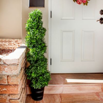 Artificial Boxwood Spiral Topiary with Planter (Indoor/Outdoor)