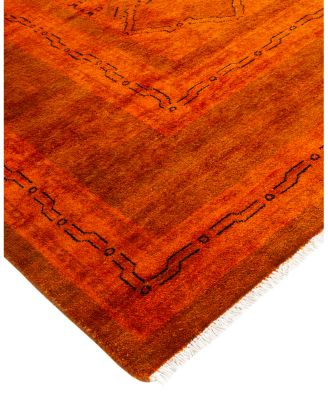 Bloomingdale's Fine Vibrance M1358 Area Rug, 8'1" x 10'1"