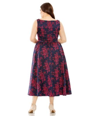  Plus Sleeveless Floral Embroidered  Dress