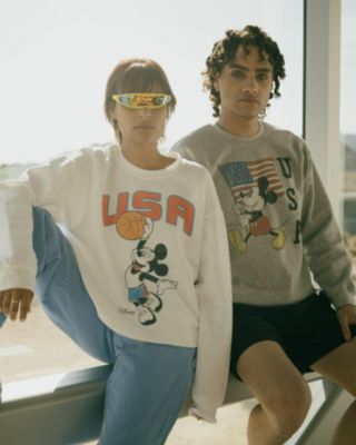 Unisex USA Mickey Basketball Flea Market Fleece Sweatshirt