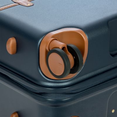 Bellagio 30" Spinner Suitcase
