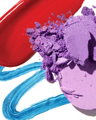 Bloomingdale's - Mystery gift with any $150 beauty purchase!