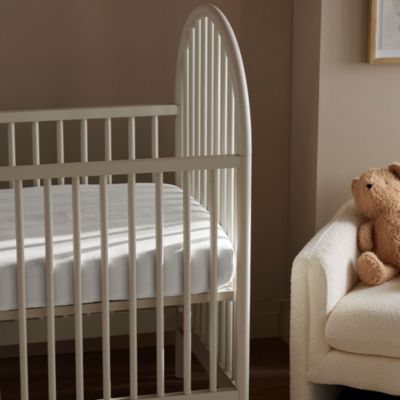 Signature Hemmed Fitted Crib Sheet