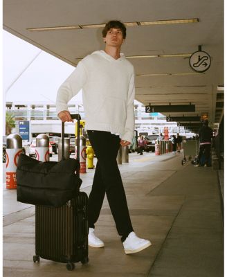 Jetset Modern Straight Fit Jeans in Black