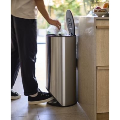 Arc 30 Liter Slimline Pedal Trash Can With Liner Pocket