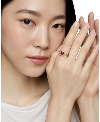 Petite Ch&acirc;telaine&reg; Pav&eacute; Bezel Ring in 18K Yellow Gold with Pink Tourmaline