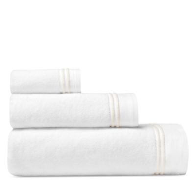 Aura Nuova Bath Towel