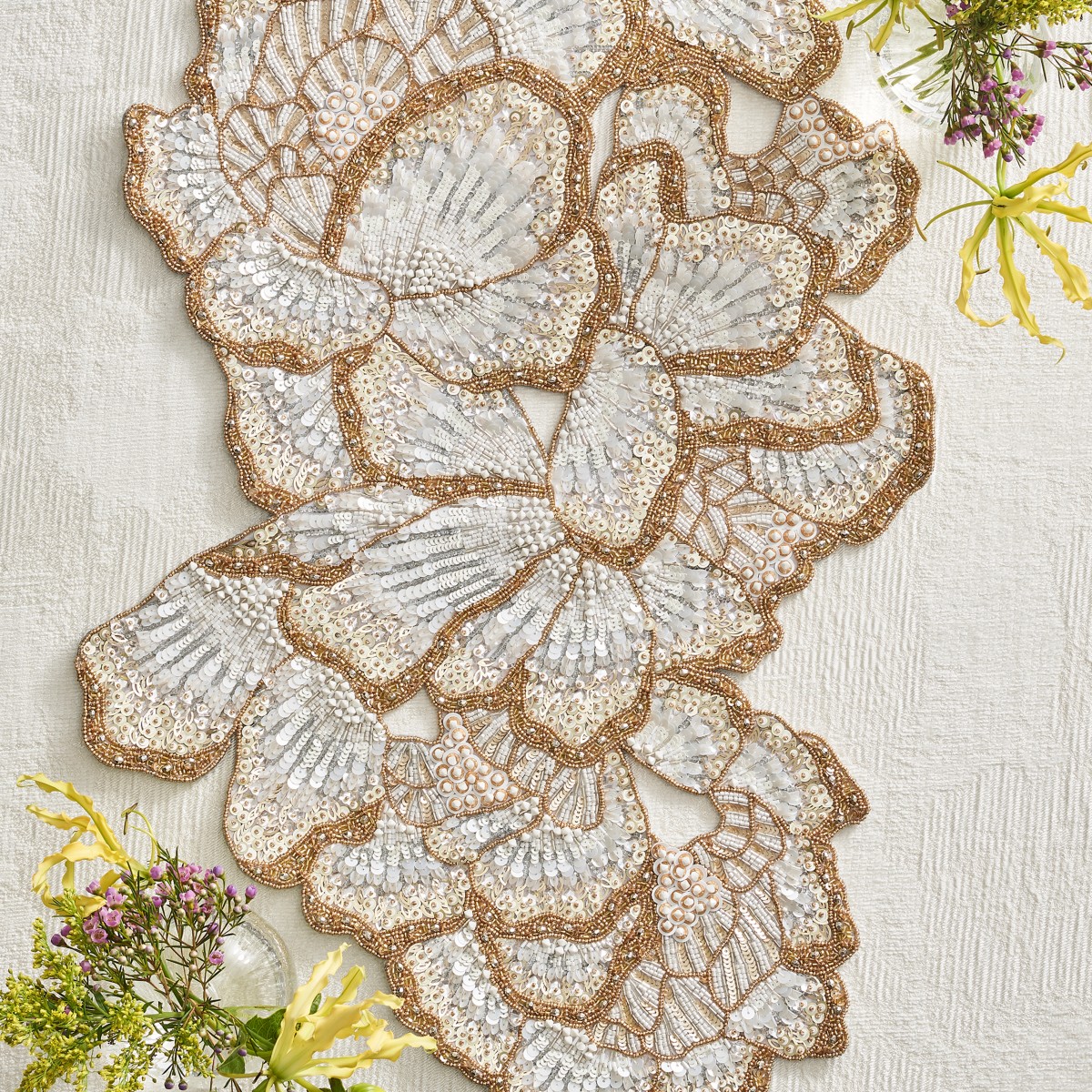 Kim Seybert Botanica Table Runner in White/Gold/Silver