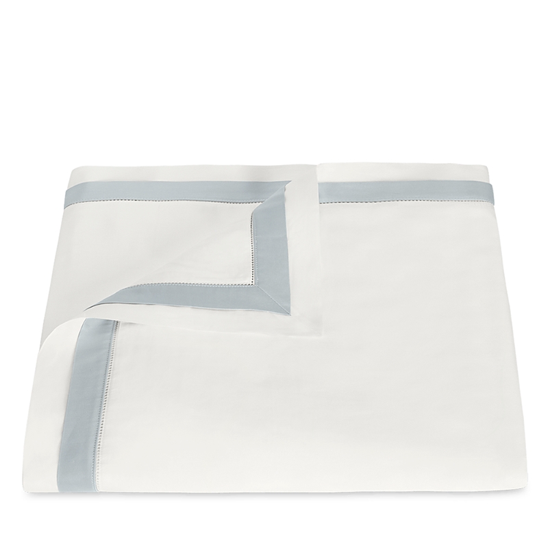 Matouk Ambrose 600 Thread Count Cotton Sateen Duvet Cover In Bone/pool
