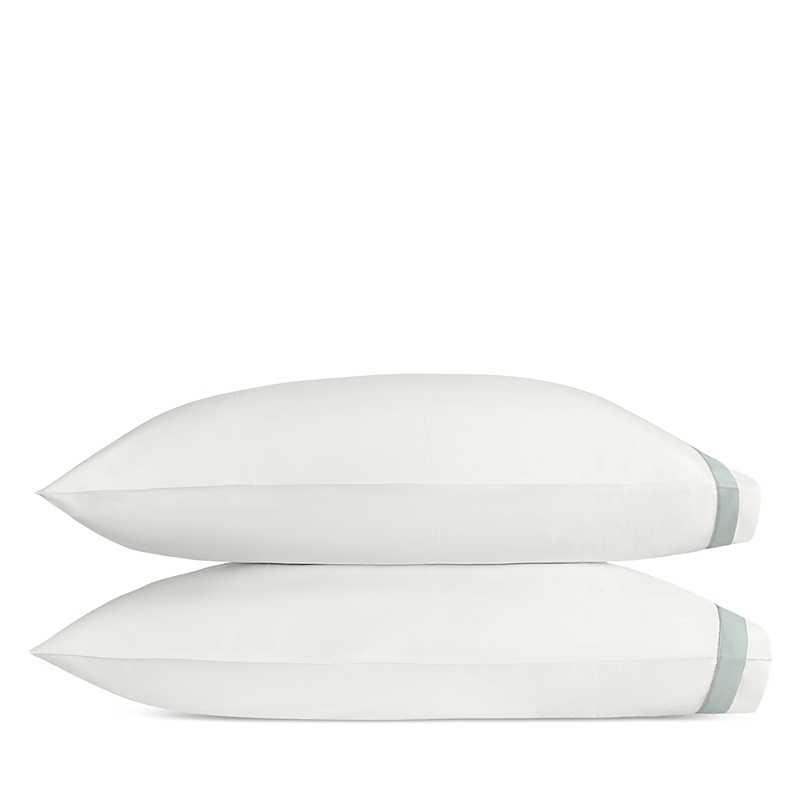 Matouk Felix Set Of 2 600 Thread Count Cotton Percale Pillowcases In Bone/celadon