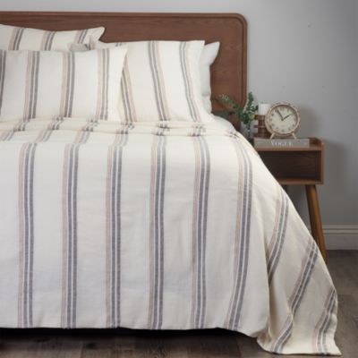 Flinn Bedding Collection