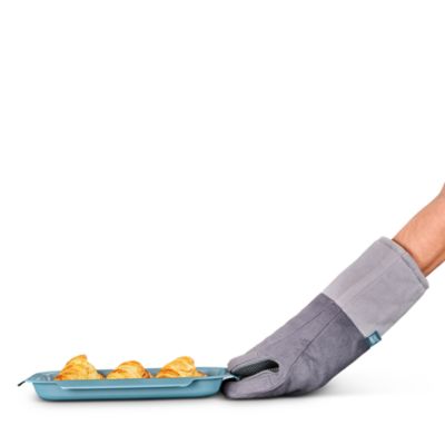 Nest Bake 3-Piece Non-Stick Cookie Sheet Set with Easy Pull Handles