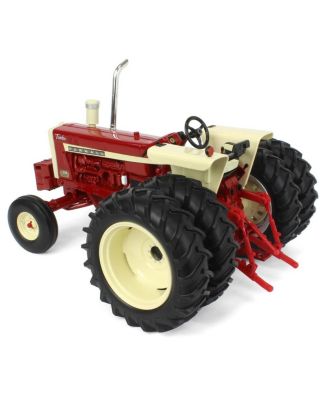  1/16 IH Farmall Tractor with Rear Duals Prestige Collection- 14+ - Ages 5-7