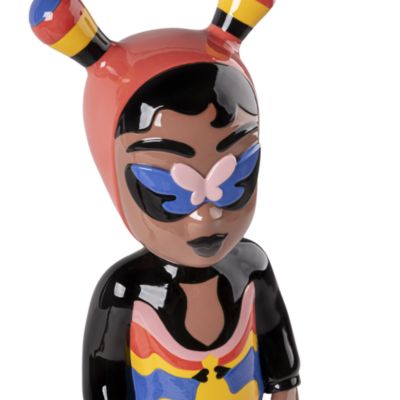 The Guest by Jade Big Sculpture