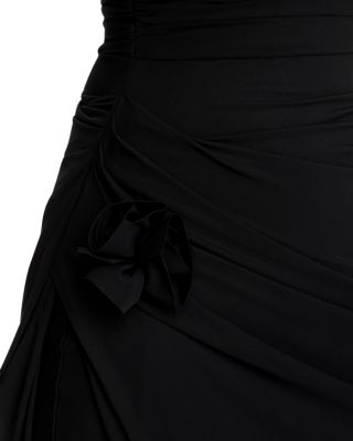 Soetsu Off-the-Shoulder Gown