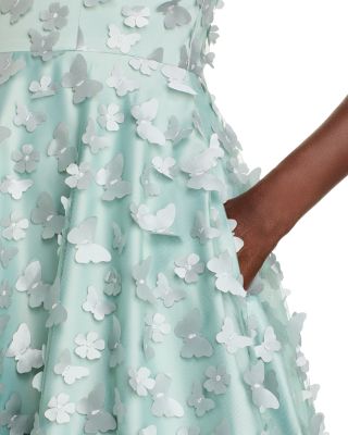 3D Appliqu&amp;eacute; Midi Dress