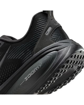 Men's Vomero 18 Sneakers in Dark Smoke/Black/Black